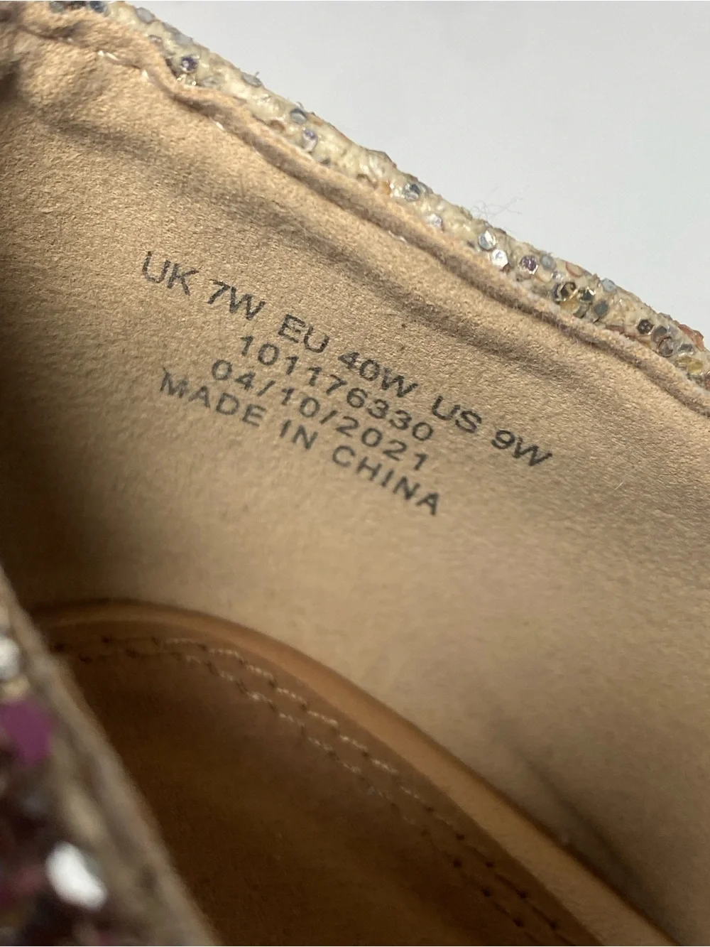 ASOS DESIGN Wide Fit Virtue d’Orsay Glitter Pointed Ballet Flats Glitter